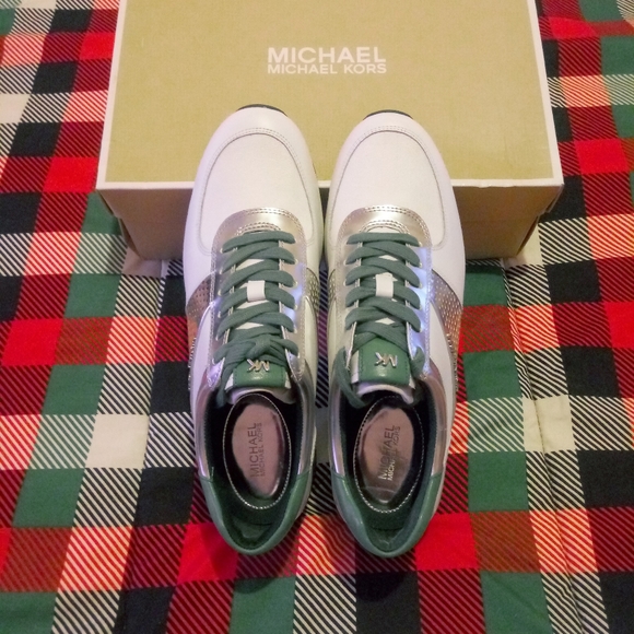 Michael Kors Allie Wrap Trainer - Picture 5 of 10